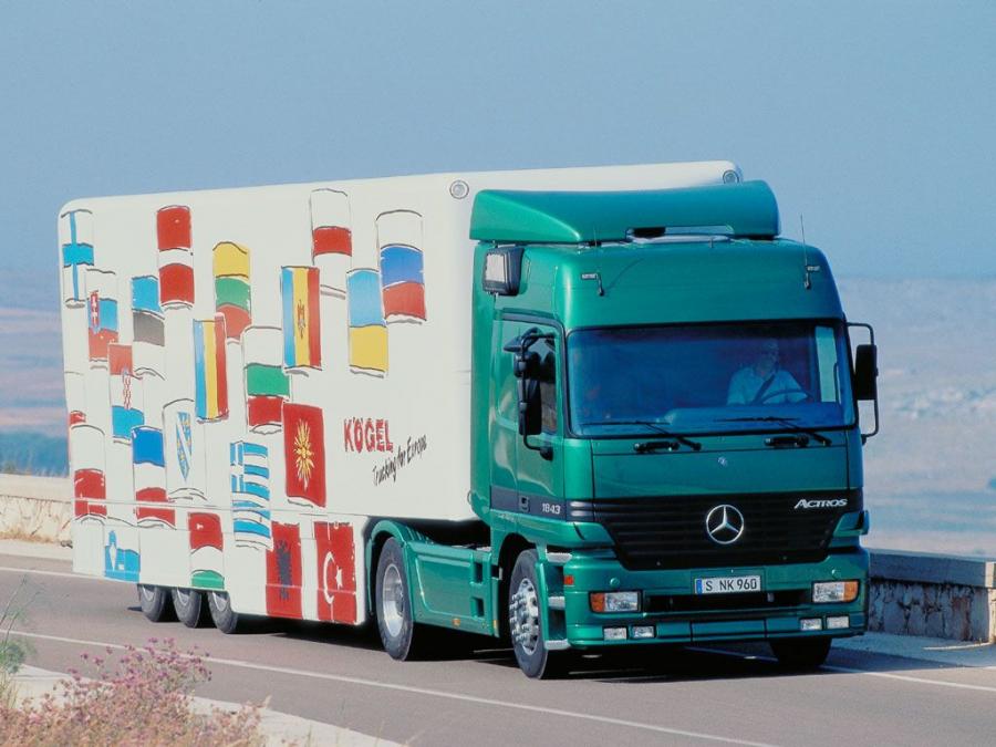  Mercedes-Benz Actros 1843 1997 года  (фото 1 из 21)